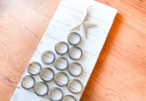 DIY christmas crafts mason jar lid tree