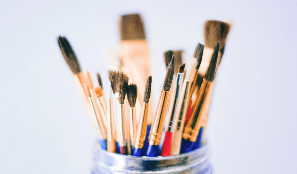 paint brushes for selling crafts as a side hustle