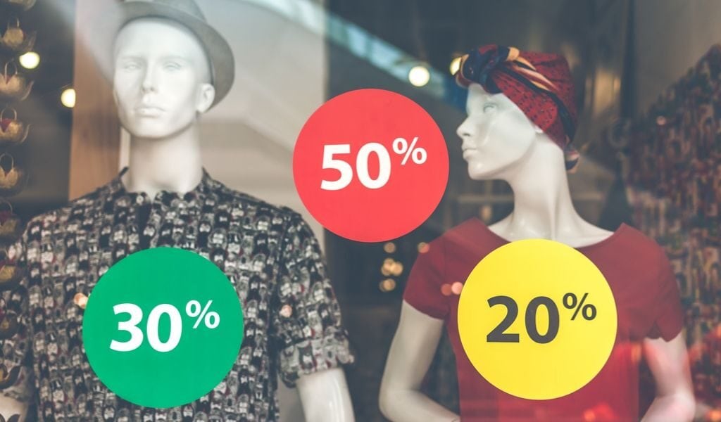 mannequins and percentage signs